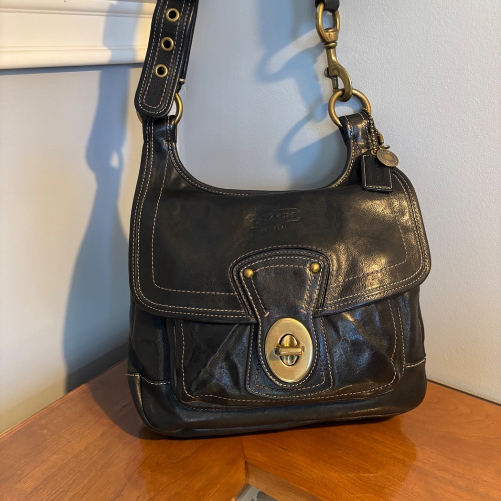 Vintage Coach Legacy Hippie Shoulder Bag Style 10325 – Black Leather with Brass - Picture 3 of 17